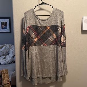 Gray and plaid Maurice’s blouse. 2XL